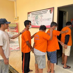 Berantas Judi, Polres Bintan Tangkap 4 Pemain Judi Kartu Remi Song