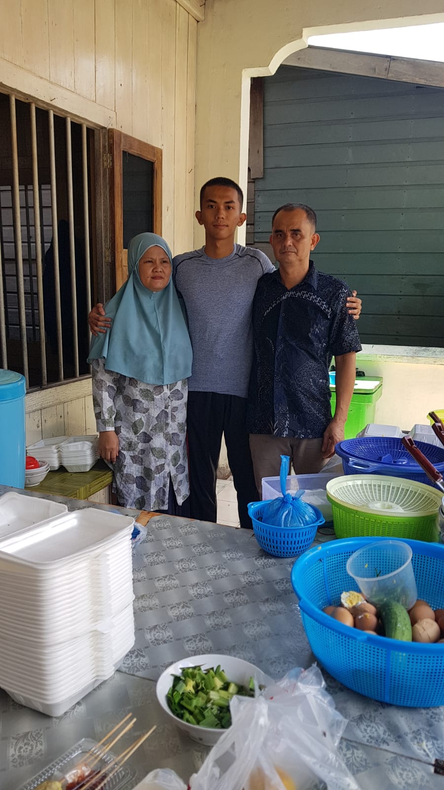 Anak Penjual Nasi Lemak Di Tarempa Lulus Bintara Polri Tanpa Dipungut Biaya 