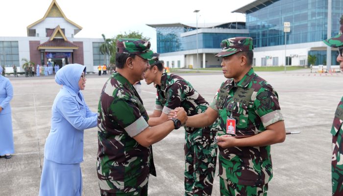 Kunker Di Lanud RHF, Pangkoopsudnas Cek Kesiapan Bangfas Dan Berikan Pengarahan Personel