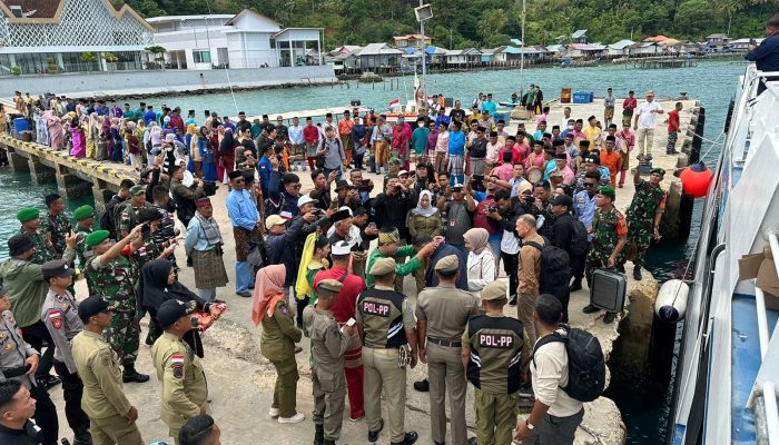 Bupati Natuna Tiba Di Serasan, Besok Buka Event Internasional Parade Jetsky di Pantai Sisi