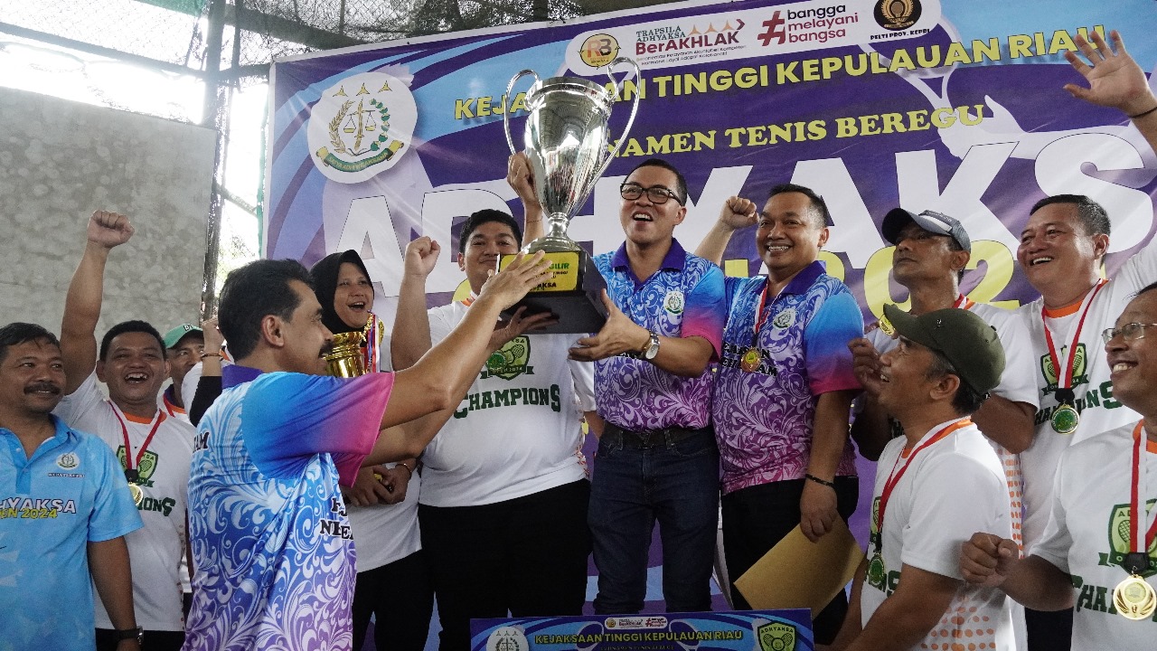 Ini Pemenang Turnamen Futsal Cup Kejati Kepri dan Tenis Beregu Adhyaksa Open 2024 