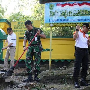 Peringati Hari Bakti Ke-77 TNI AU, Lanud RHF Gelar Karya Bakti Di Pulau Penyengat