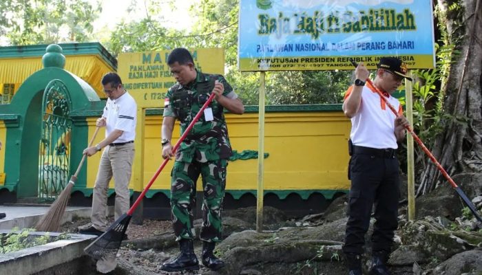 Peringati Hari Bakti Ke-77 TNI AU, Lanud RHF Gelar Karya Bakti Di Pulau Penyengat
