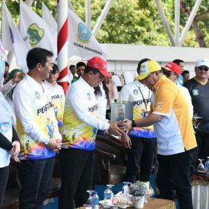Gubernur Ansar Buka POPDA IX Kepri 2024 di Dataran Engku Putri Batam