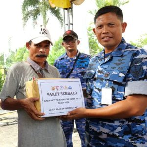 Baksos Lanud RHF, Ratusan Warga Antusias Datangi Kantor Desa Gunung Kijang Bintan