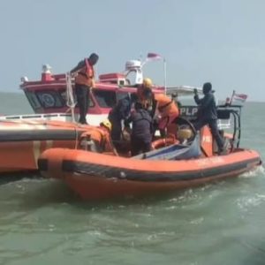 Penjaga Mercusuar Tanjungpinang Ditemukan Telungkup di Perairan Selat Los Pulau Terkulai