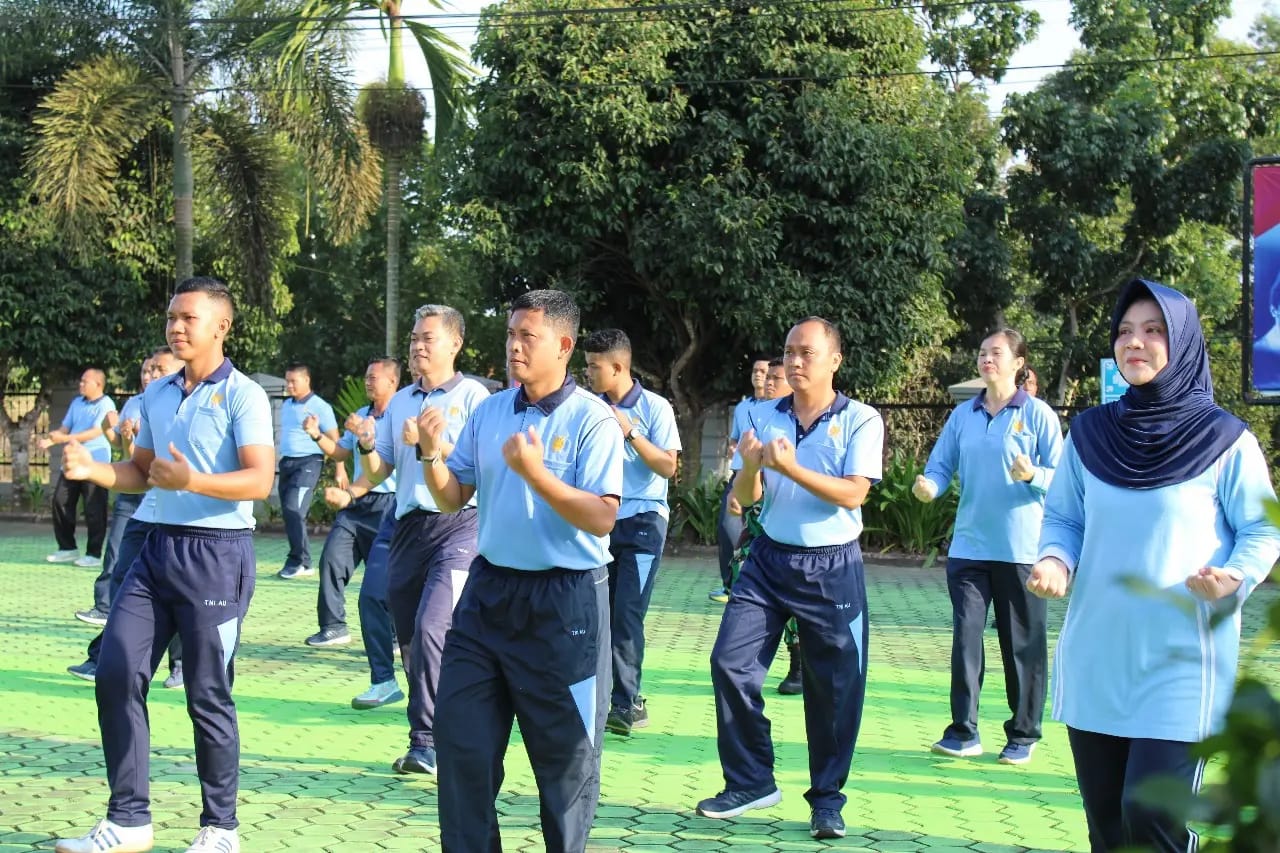 Peringati HUT Wara Ke-61, Lanud RHF Tanjungpinang Gelar Olahraga Bersama 