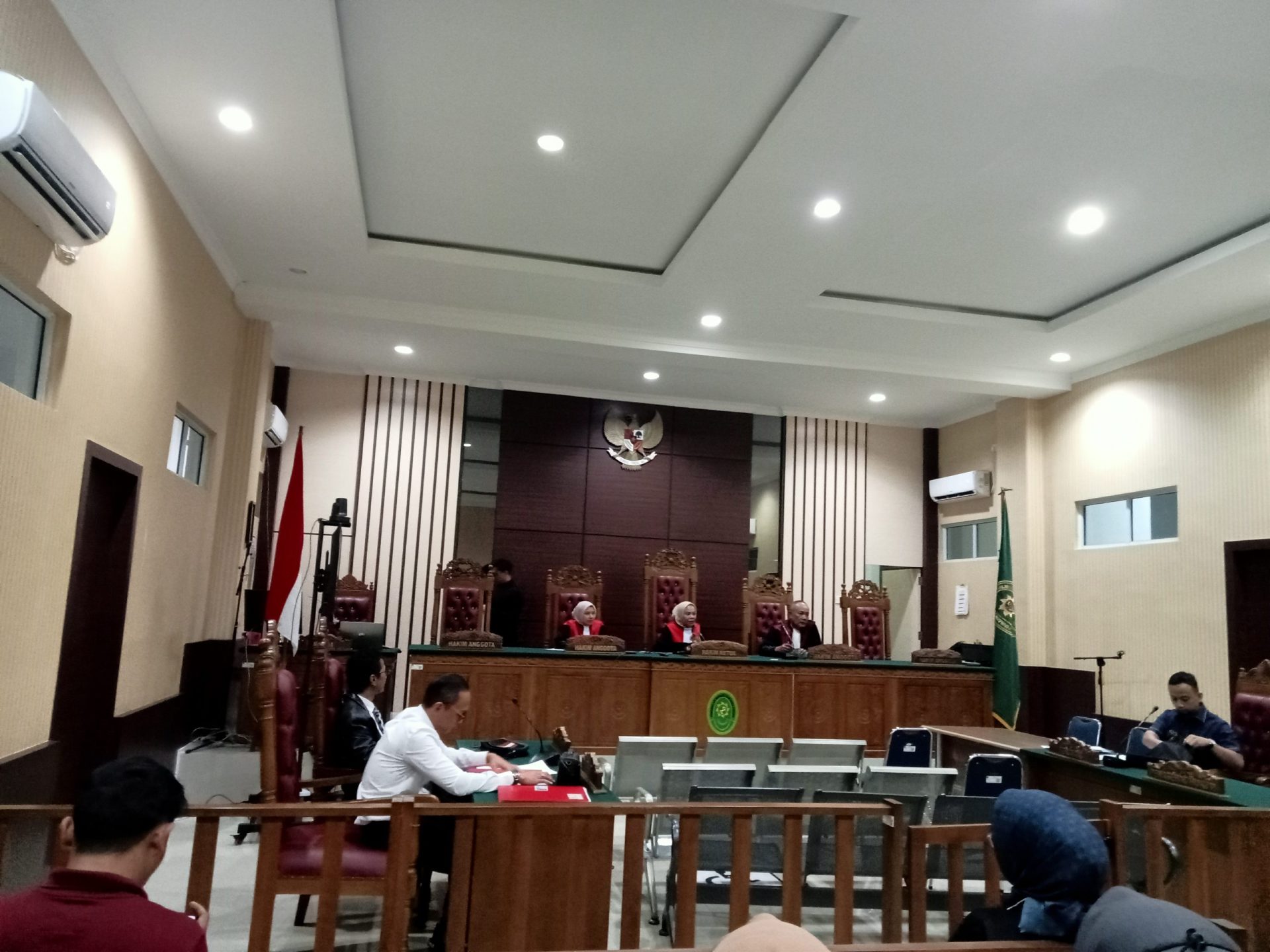 Sidang Gugatan Darma Parlindungan Terhadap PT Expasindo Raya Tempuh Mediasi 
