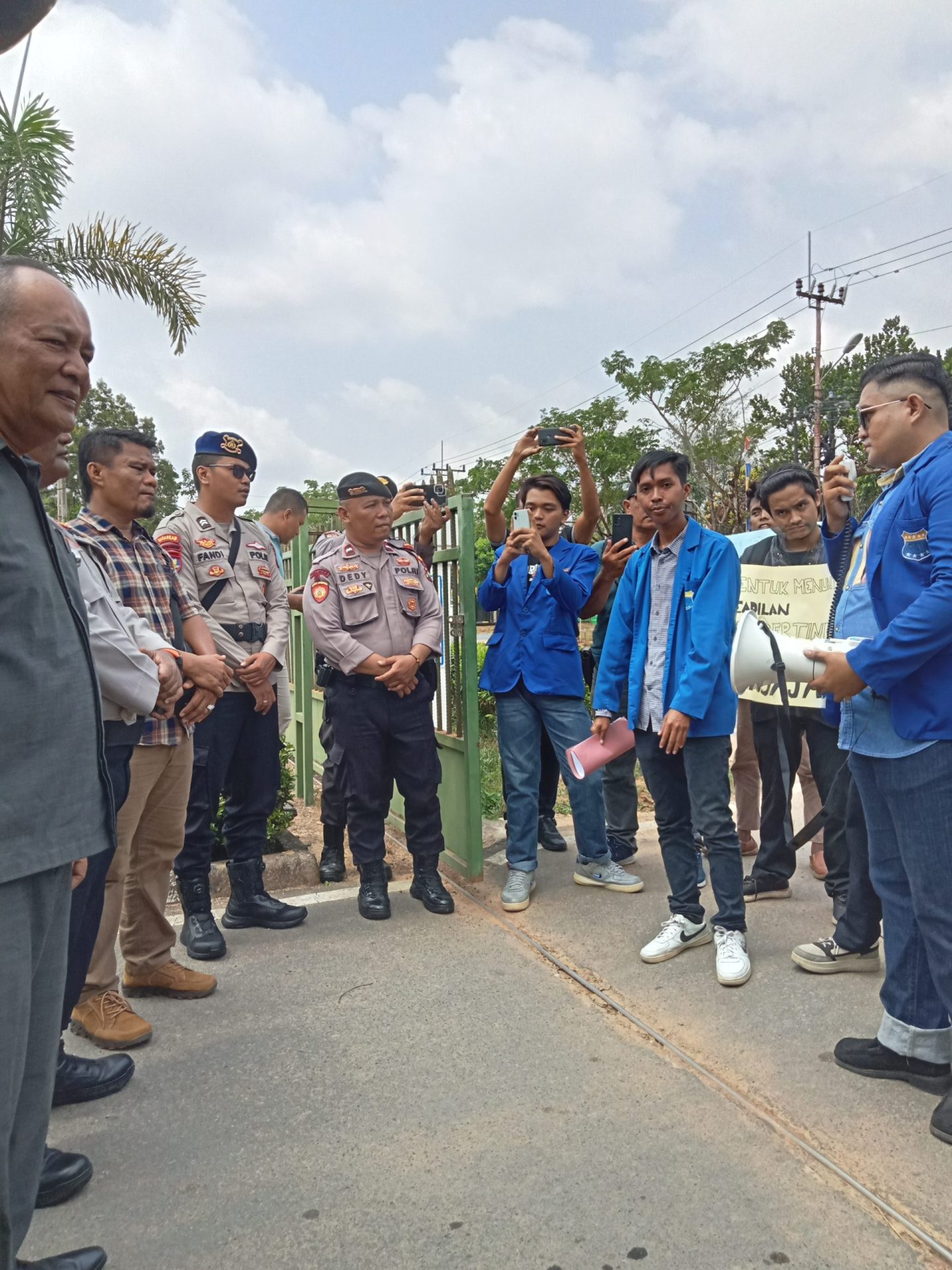 Rekening Gendut Oknum Hakim PN Tanjungpinang Rp4 Miliar di BPR Bestari Dipertanyakan 