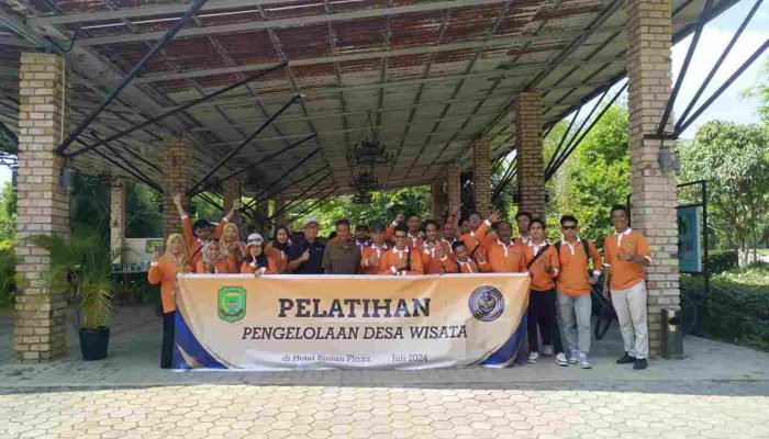 40 Peserta Pelatihan Desa Wisata  Praktik Lapangan di Desa Wisata Ekang Angculai 