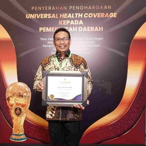 Kepesertaan BPJS Capai 95,34 Persen, Pemko Tanjungpinang Terima Penghargaan UHC 