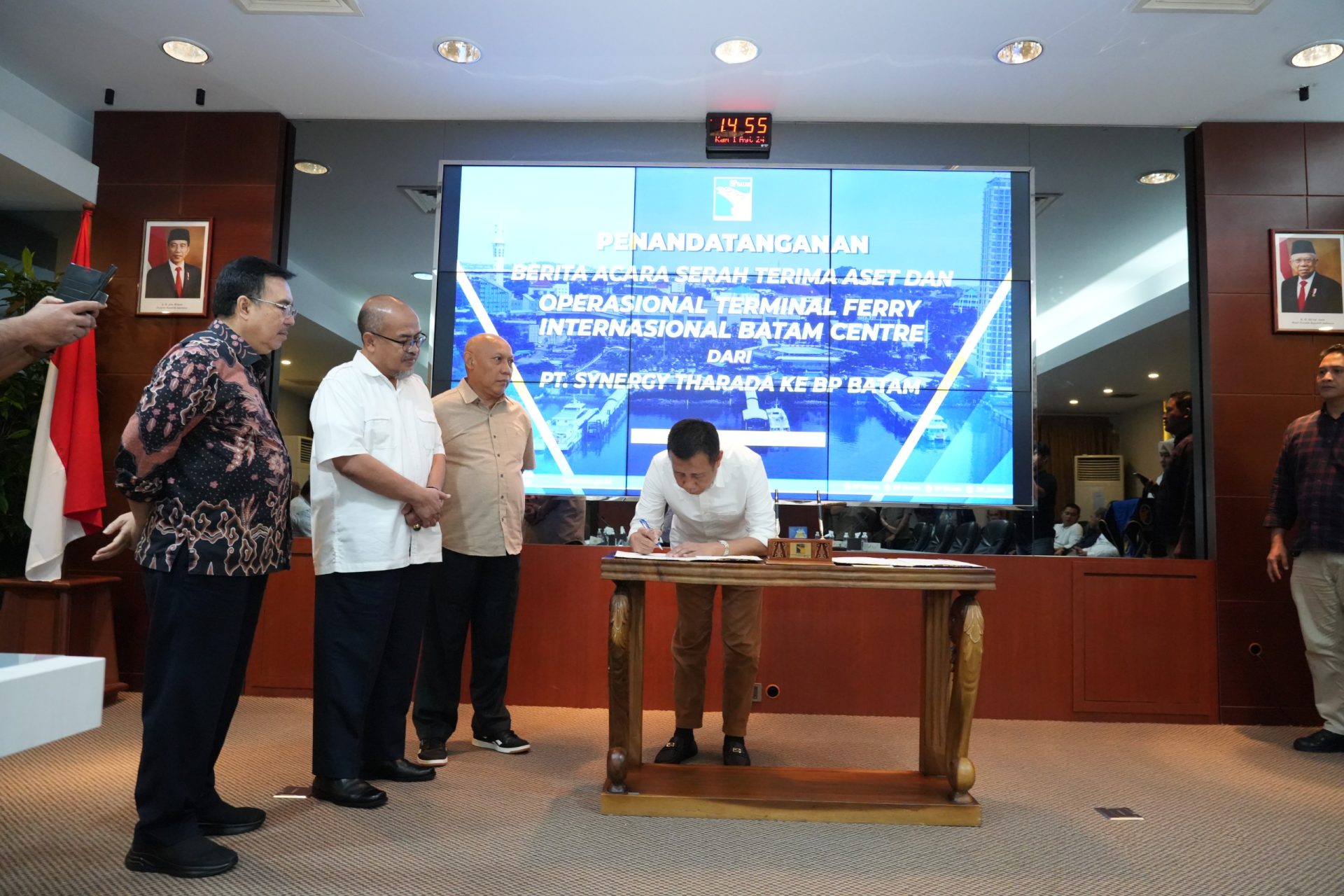 BP Batam dan PT. Metro Nusantara Bahari Teken Kerjasama Kelola Pelabuhan Batam Centre Selama 25 Tahun