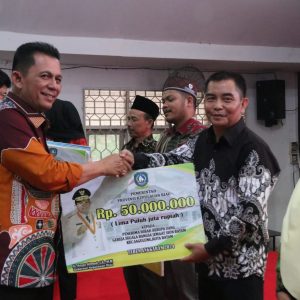 Tingkatkan Kesejahteraan, Gubernur Ansar Salurkan Bantuan Senilai Rp64,44 Miliar di Kota Batam
