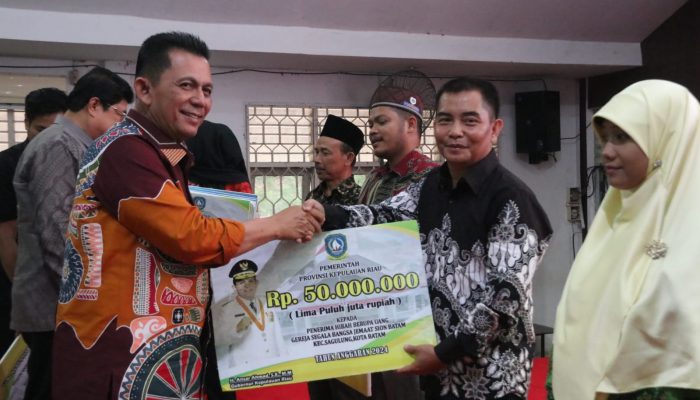 Tingkatkan Kesejahteraan, Gubernur Ansar Salurkan Bantuan Senilai Rp64,44 Miliar di Kota Batam