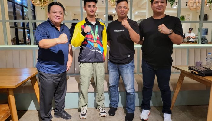 Atlet Karate Peraih Emas O2SN Diaz Shobi Terima Dana Apresiasi Forki Kepri dan Batam 