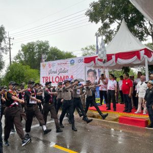 Lomba Gerak Jalan di Bintan Diguyur Hujan Lebat, Polres Bintan Turunkan 80 Personil