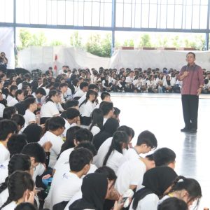 Pengenalan Kehidupan Kampus di UIB, Gubernur Ansar Sebut Pembangunan Pendidikan Prioritas 