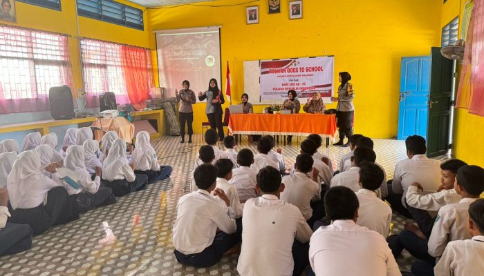 HUT Polwan ke-76: Polwan Polres Anambas Lakukan Police Go to School