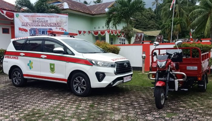 Bupati Natuna Serahkan Satu Unit Ambulance Untuk Puskesmas Sedanau