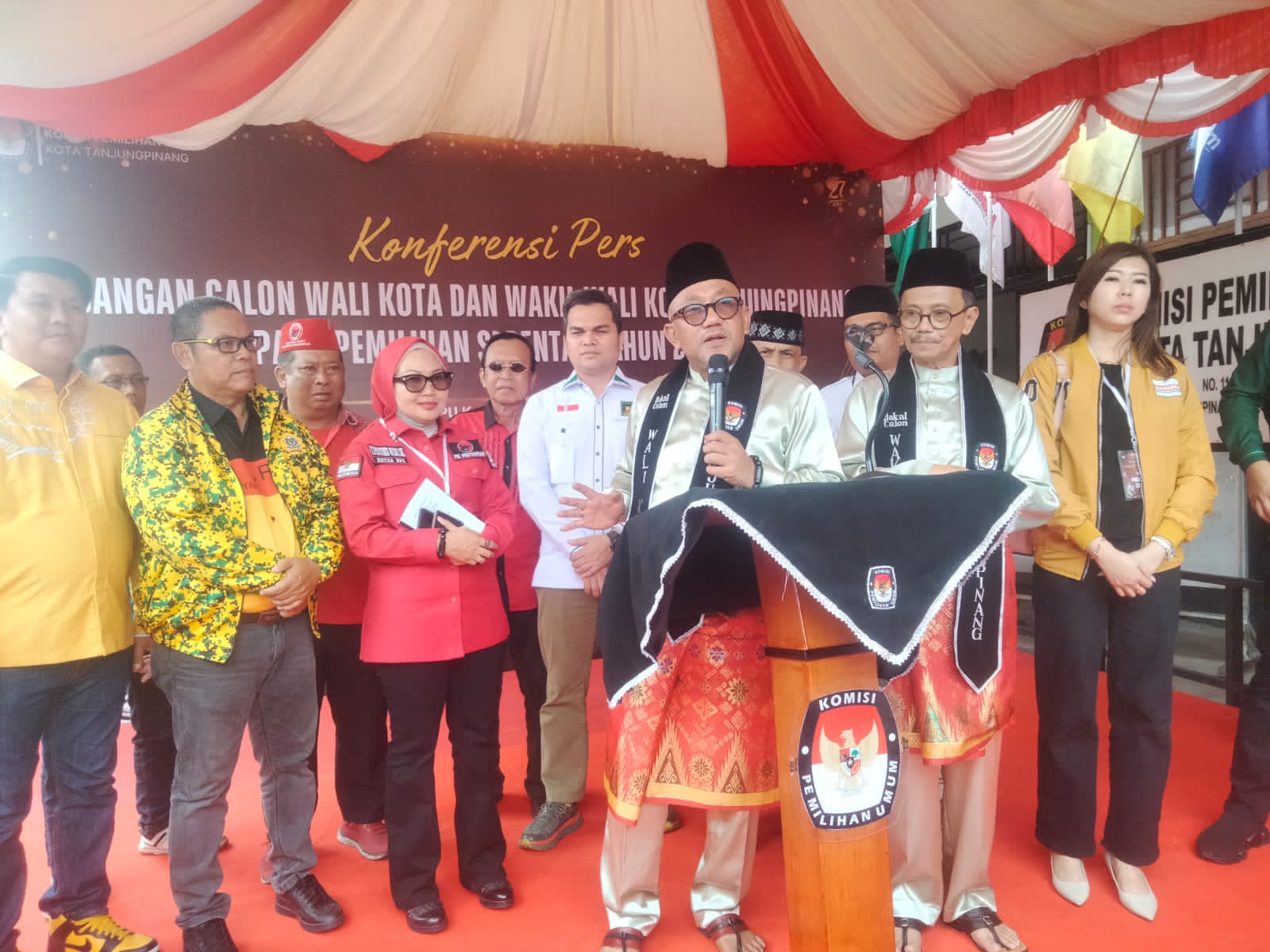Daftar Ke KPU Kota Tanjungpinang, Lis-Raja Usung Visi Misi “Bima Sakti” 