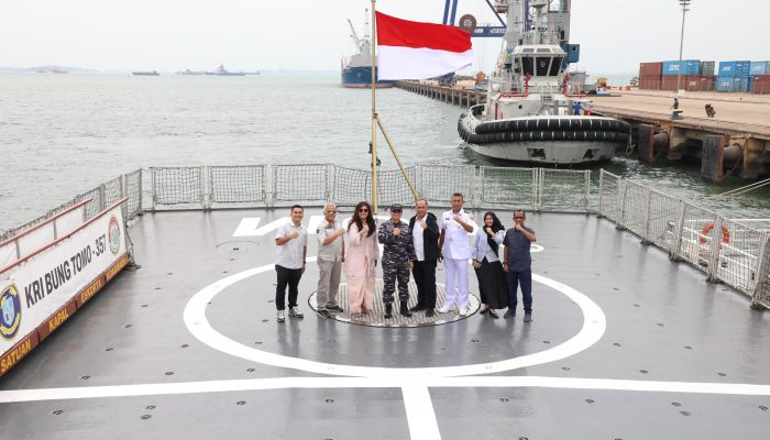 KRI Bung Tomo 357 Singgah di Pelabuhan Batu Ampar Sepulang Latihan Bersama Pemerintah Vietnam