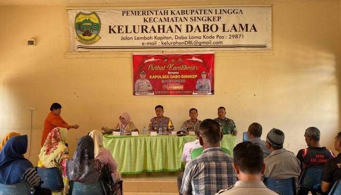 Jumat Curhat, Kapolsek Dabo Singkep Imbau Warga Gunakan Hak Pilih di TPS Saat Pencoblosan