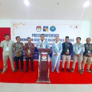 Paslon Cabup Cawabup Wan Siswandi-Rodhial Huda Jalani Pemeriksaan Kesehatan di RSBP Batam