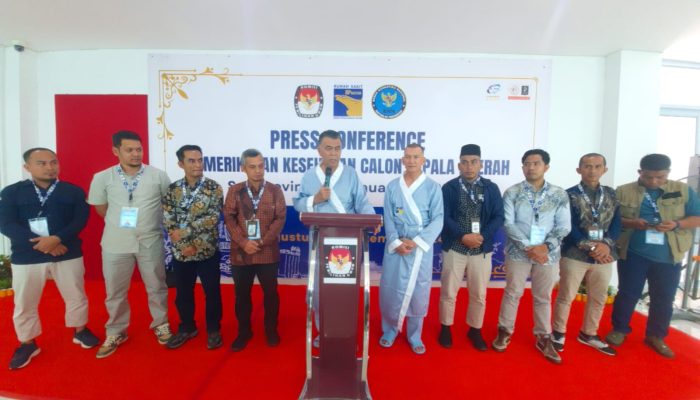 Paslon Cabup Cawabup Wan Siswandi-Rodhial Huda Jalani Pemeriksaan Kesehatan di RSBP Batam