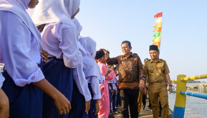 Gubernur Ansar Kunker di Lima Kecamatan Kabupaten Karimun, Serahkan Bantuan Rp55,36 M