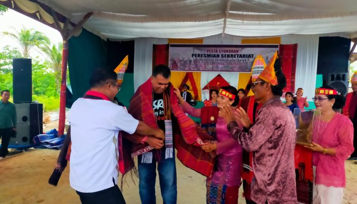 Bupati Natuna Resmikan Sekretariat Batak “Dos Roha” di Bunguran Batubi