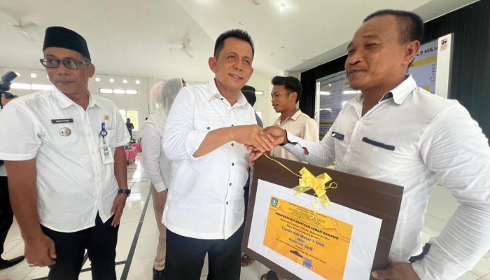 Bantuan Rp942 Juta di Pulau Tiga Barat, Gubernur Ansar : Wilayah Terpencil Berhak Atas Pembangunan