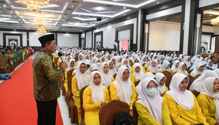 Gubernur Ansar Peringati Maulid Nabi Bersama Ribuan Guru dan Pelajar di Batam