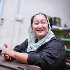 Terkenang Penilaian Ayah, Riny Sani Tegak Lurus Dukung Ansar-Nyanyang