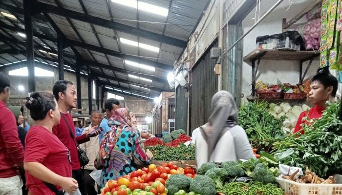 Harga Cabe dan Tomat Masih Murah di Pasar Tanjungpinang