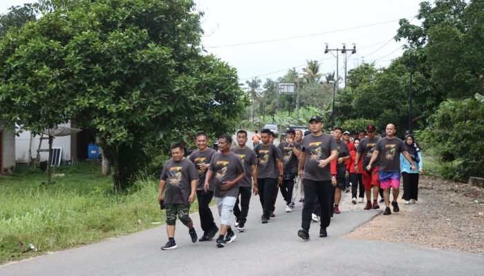 Sambut Sumpah Pemuda, Kapolres Jalan Santai Bareng Warga