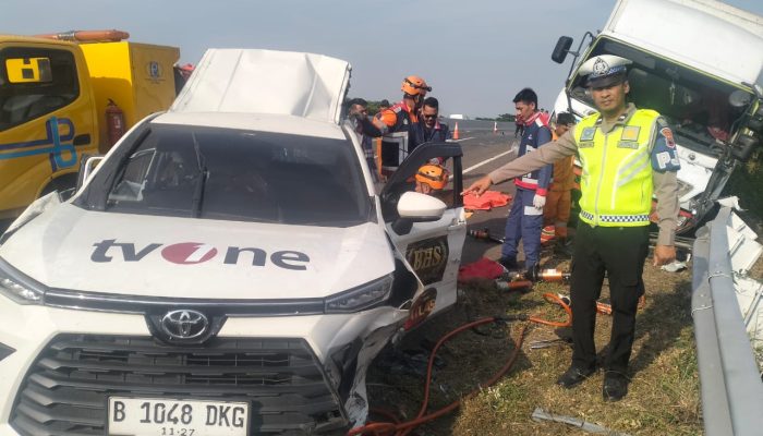 Kecelakaan di Tol Jakarta-Pemalang, Kru Terbaik tvOne Meninggal