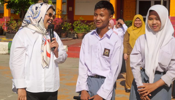 Marlin Motivasi Siswa SMK Negeri 2: Gantungkan Cita-Cita Setinggi Langit