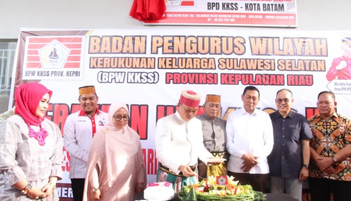 Atraksi Sulap Mr Mind Meriahkan Peresmian Sekretariat BPD KKSS di Batam