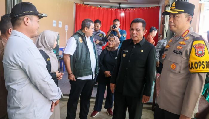 Besok Pencoblosan, Gubernur Ansar Bersama Forkopimda Tinjau TPS di Tanjungpinang