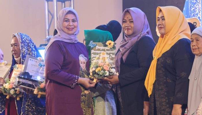 Peluncuran Buku Air Tangan Ibu, Semarakkan Peringatan Hari Ibu Ke-96 di Kepri