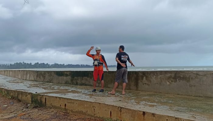 SAR Gabungan Melakukan Pencarian Dua Nelayan Serasan Yang Hilang