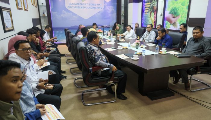 BPS Kepri : Penduduk Miskin di Kepri Turun 0,59 Persen, Terendah ke-4 se-Indonesia