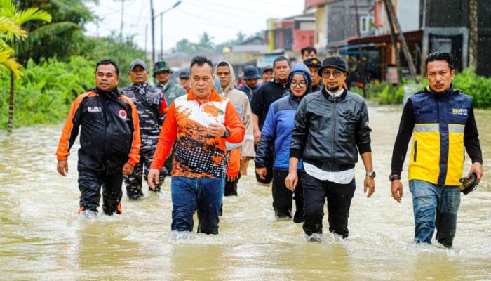 Daik Lingga Dilanda Banjir Dampak Hujan Deras dan Air Laut Pasang