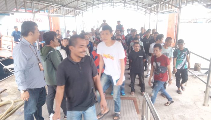 Malaysia Kembali Deportasi 150 PMI Ilegal Melalui Tanjungpinang 