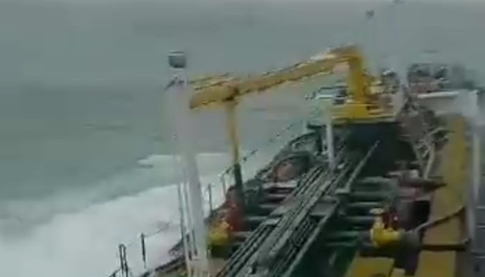 Kapal Tanker Silver Sincere Alami Kebocoran Di Utara Lagoi Bintan, 8 Penumpang Dievakuasi