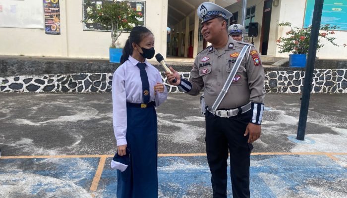 Sat Lantas Polresta Tanjungpinang Sosialisasi Keselamatan Berlalu Lintas di SMPN 15 