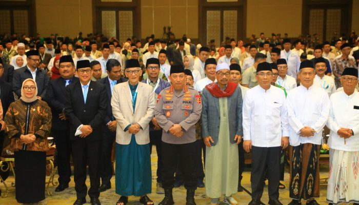 Kapolri Tegaskan Program Prioritas Rekrutmen Anggota Polri Melalui Jalur Santri