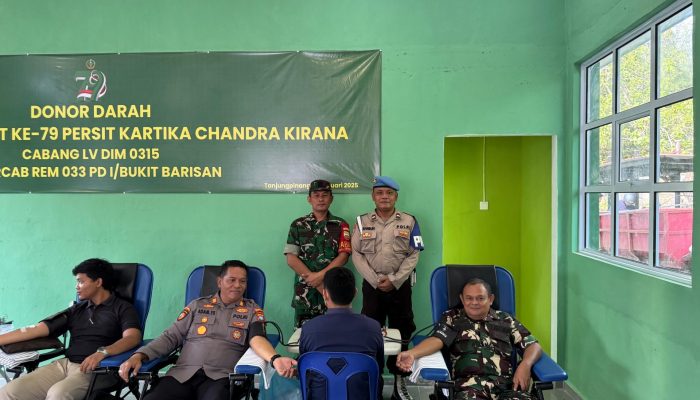 HUT Persit Kartika Chandra Kirana Ke-79, TNI-Polri Ikuti Donor Darah 