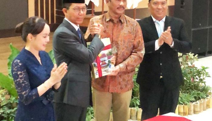 Sertijab Wako Batam, Nyanyang Harapkan Amsakar-Li Cludia Jaga Keberlanjutan Pimpin Batam