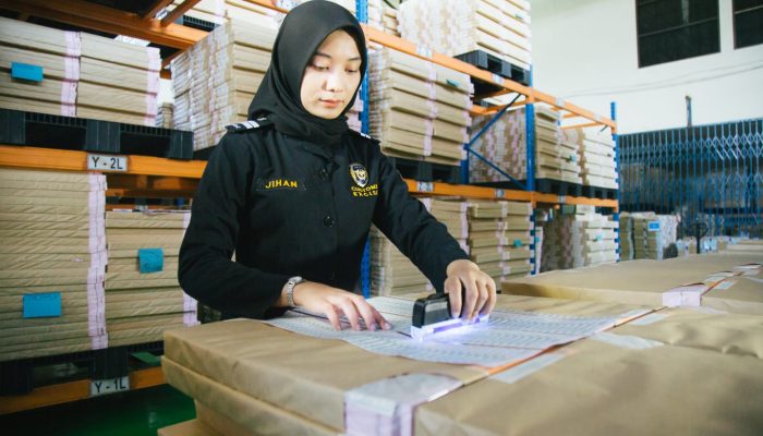 BC dan PERURI Rilis Desain Baru Pita Cukai Tahun 2025